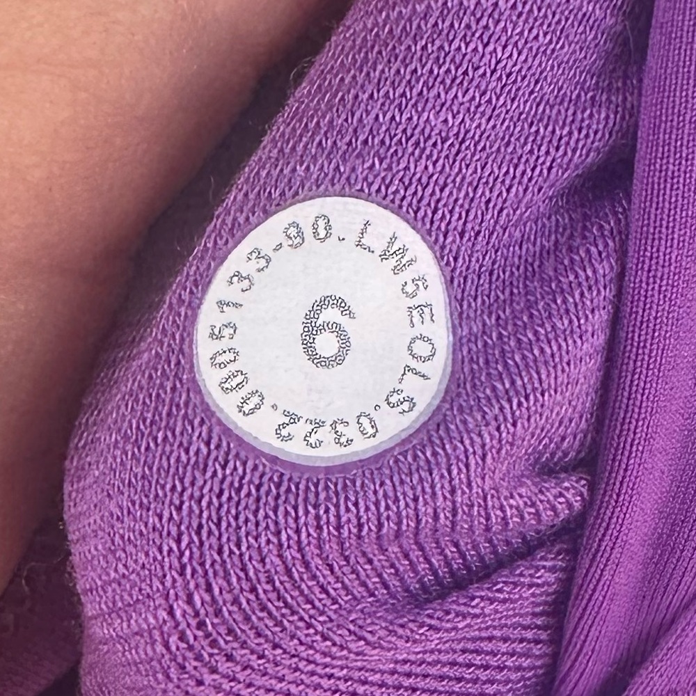 Lululemon Wunder Train High-Rise Tight 28"
Moonlit Magenta size 6 - Picture 5 of 7